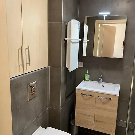 D'une Chambre Avec Terrasse Et Wifi A Haguenau